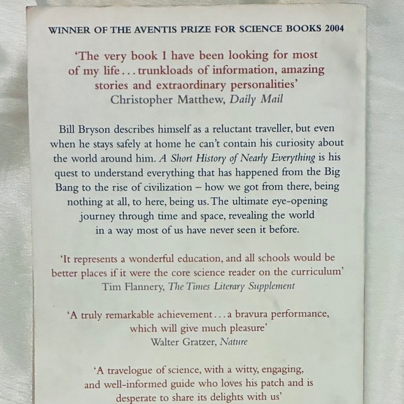 A Short History of Nearly Everything paperback - Picture 4 of 5